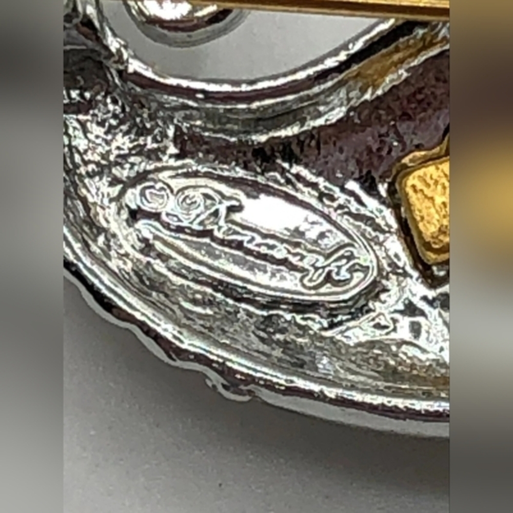 VINTAGE 1980's DANECRAFT THANKSGIVING CORNUCOPIA HORN OF PLENTY BROOCH PIN - Picture 3 of 4